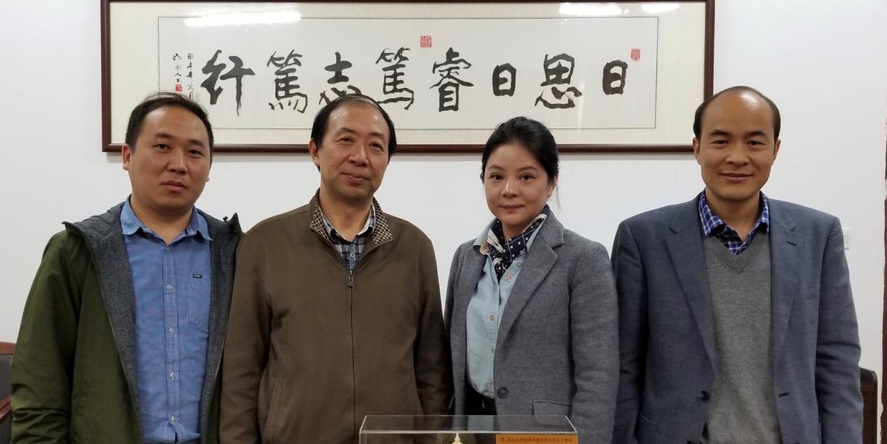 中南民族大学文学与新闻传播学院副院长陈峻俊一行来我